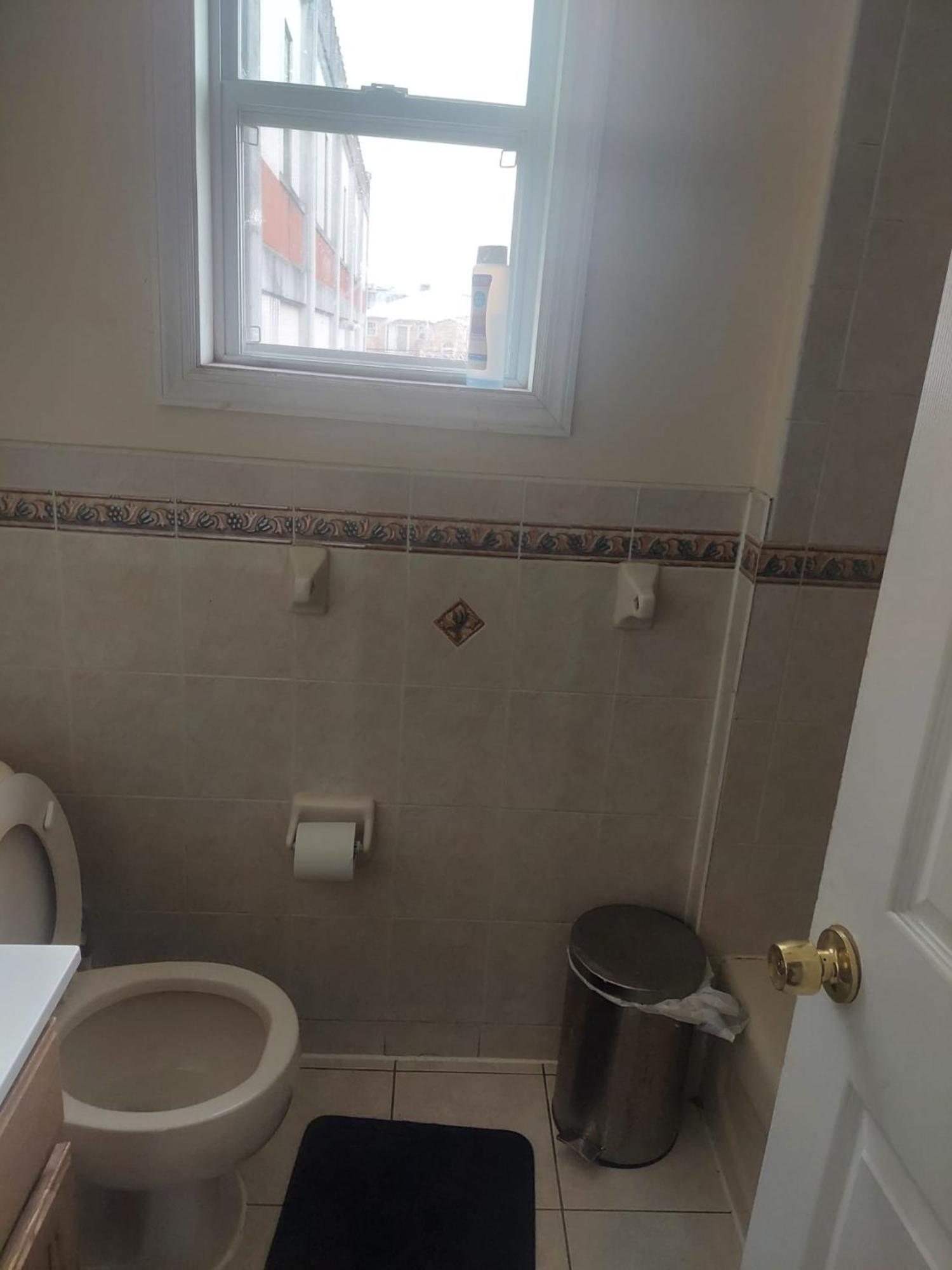 Crystal Room 1 Guest House Near 12Mins To Ewr Airport / Prudential / Njit / Penn Station Newark Ngoại thất bức ảnh