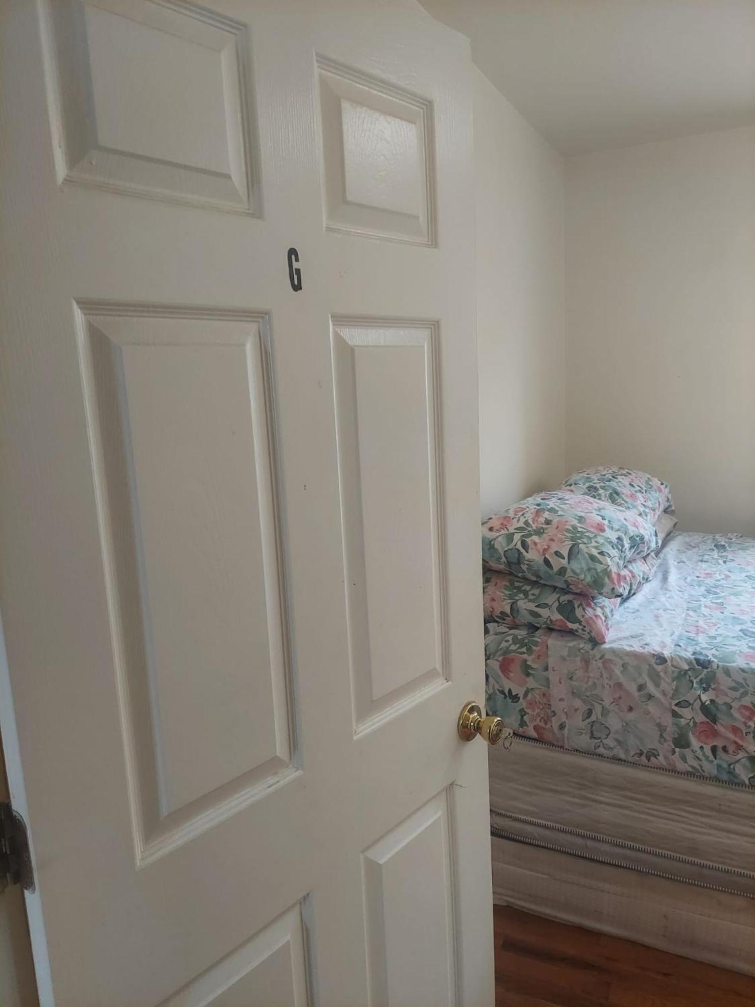 Crystal Room 1 Guest House Near 12Mins To Ewr Airport / Prudential / Njit / Penn Station Newark Ngoại thất bức ảnh