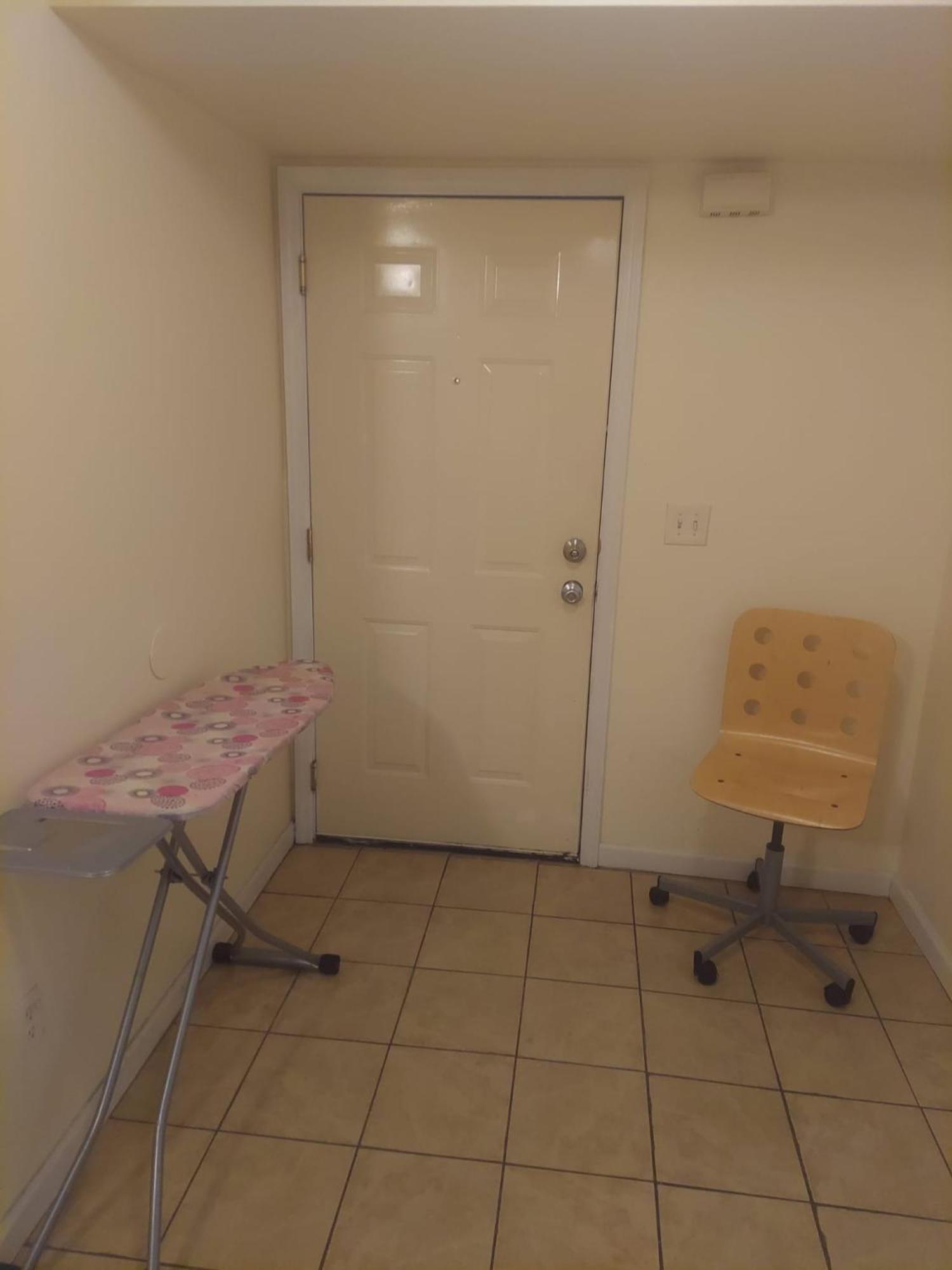 Crystal Room 1 Guest House Near 12Mins To Ewr Airport / Prudential / Njit / Penn Station Newark Ngoại thất bức ảnh