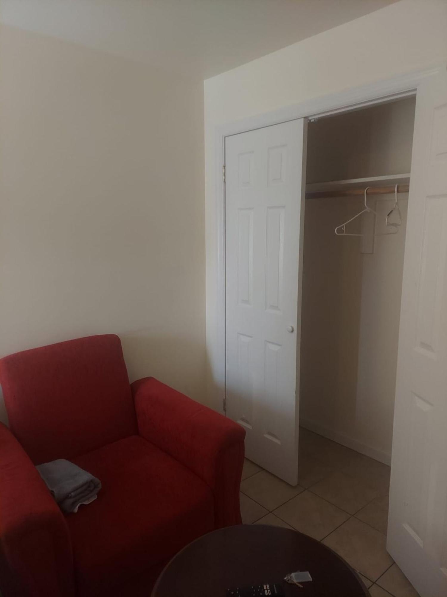 Crystal Room 1 Guest House Near 12Mins To Ewr Airport / Prudential / Njit / Penn Station Newark Ngoại thất bức ảnh