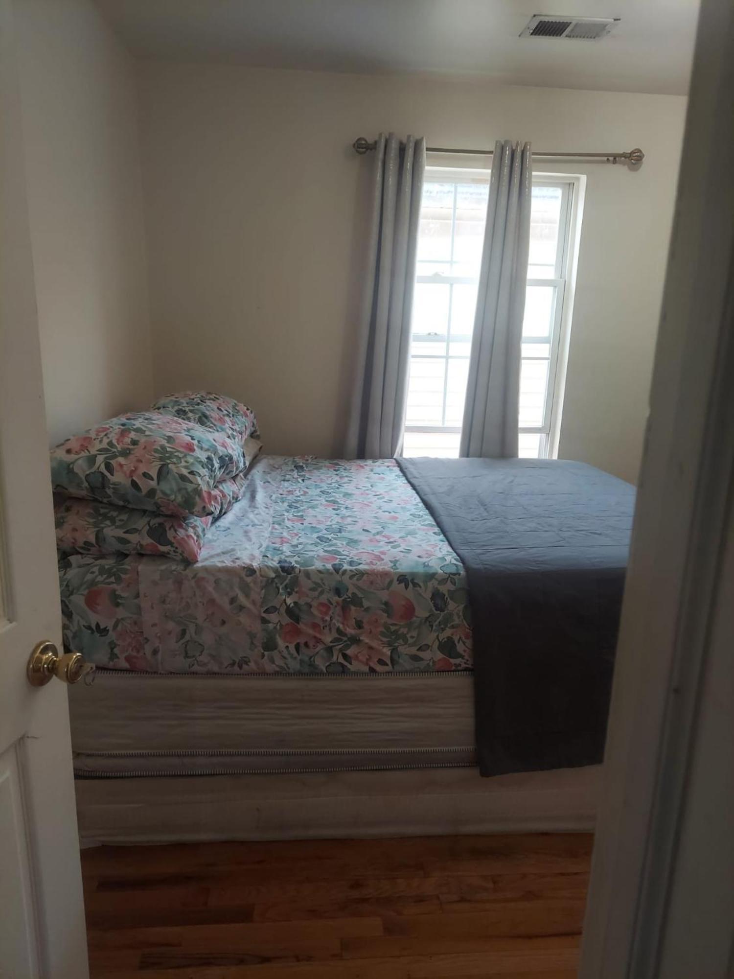 Crystal Room 1 Guest House Near 12Mins To Ewr Airport / Prudential / Njit / Penn Station Newark Ngoại thất bức ảnh