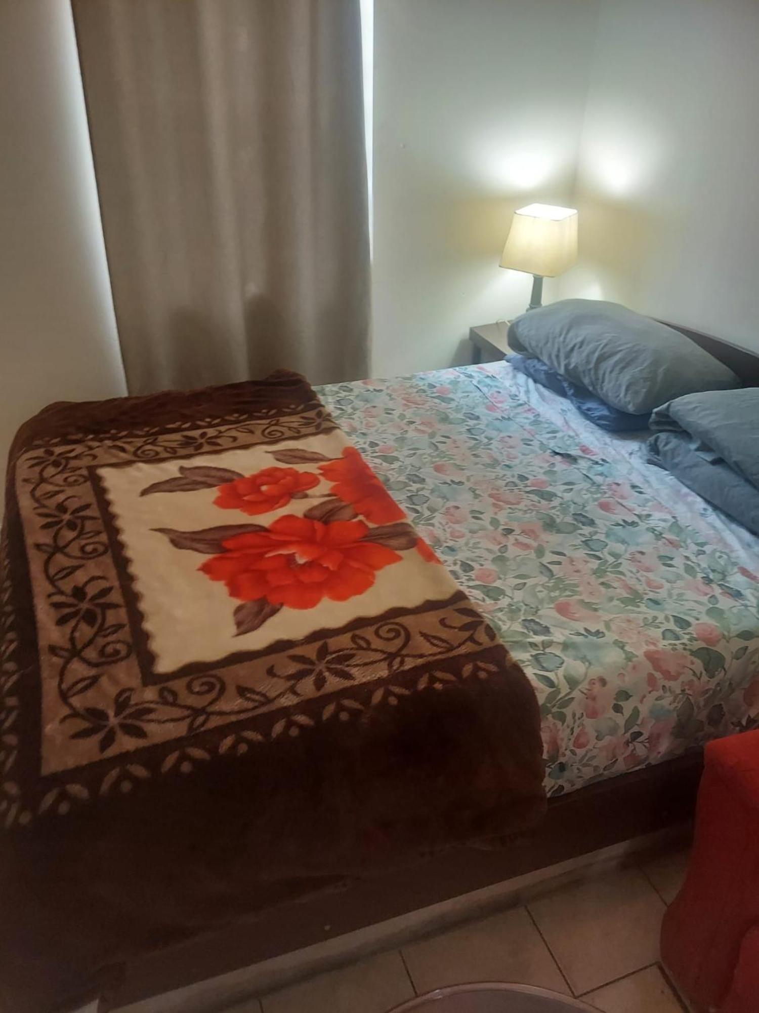 Crystal Room 1 Guest House Near 12Mins To Ewr Airport / Prudential / Njit / Penn Station Newark Ngoại thất bức ảnh